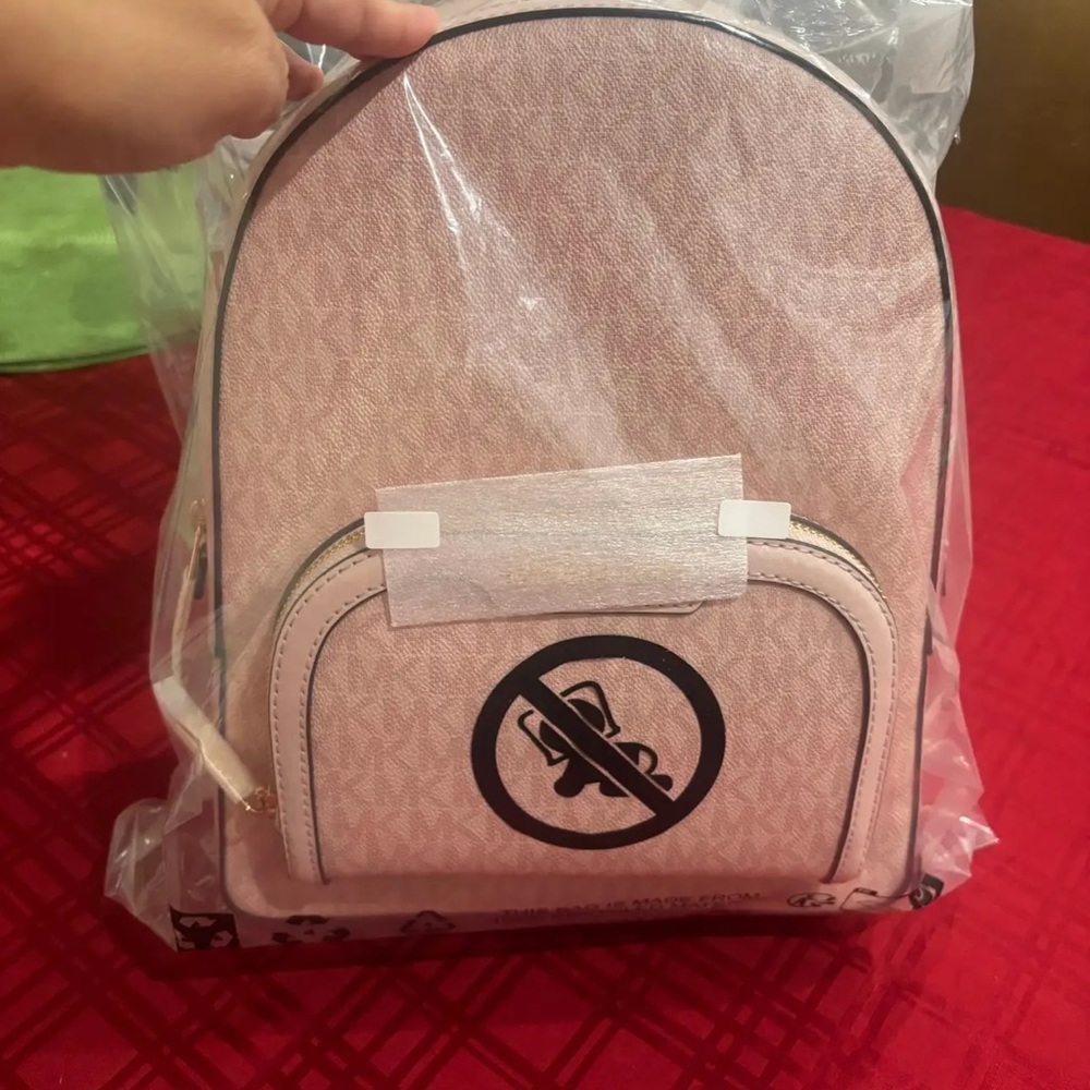 Jaycee Medium Signature Logo Backpack nwt